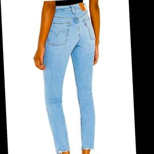 Levi's 501 Premium Denim. Light wash. Women's size 31x30